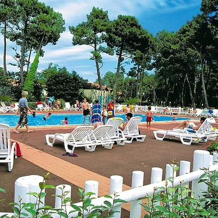 Sowell Family Pignada منتزه العطل