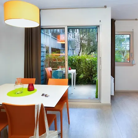 Sowell Family Pignada