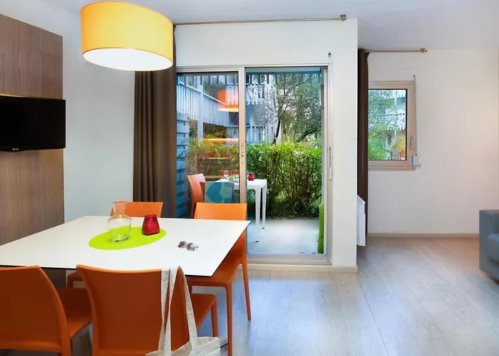 Sowell Family Pignada