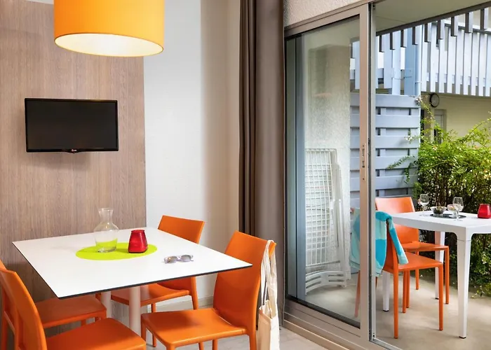 Sowell Family Pignada