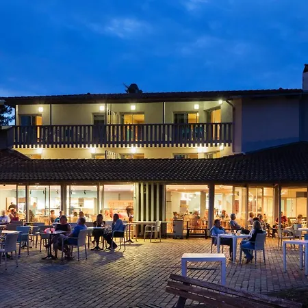 Sowell Family Pignada 3* Soustons