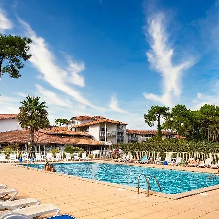 Sowell Family Pignada منتزه العطل