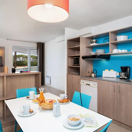 Sowell Family Pignada