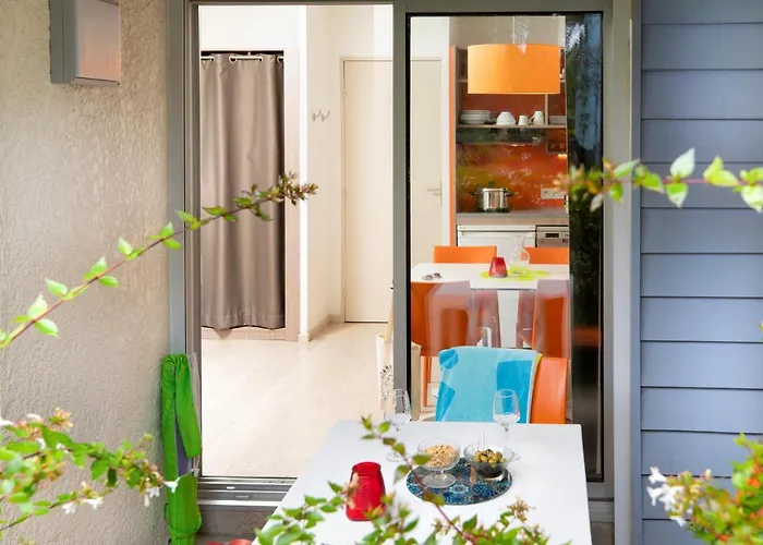 Sowell Family Pignada